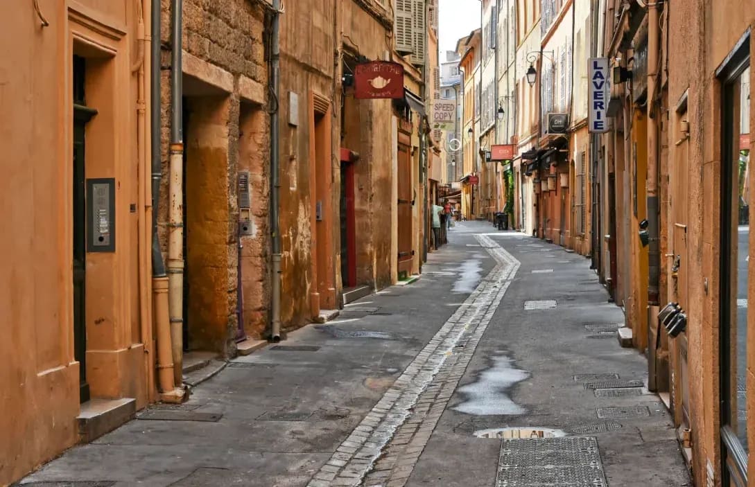 Conseils pour organiser un circuit privé en Provence Voyages sans stress